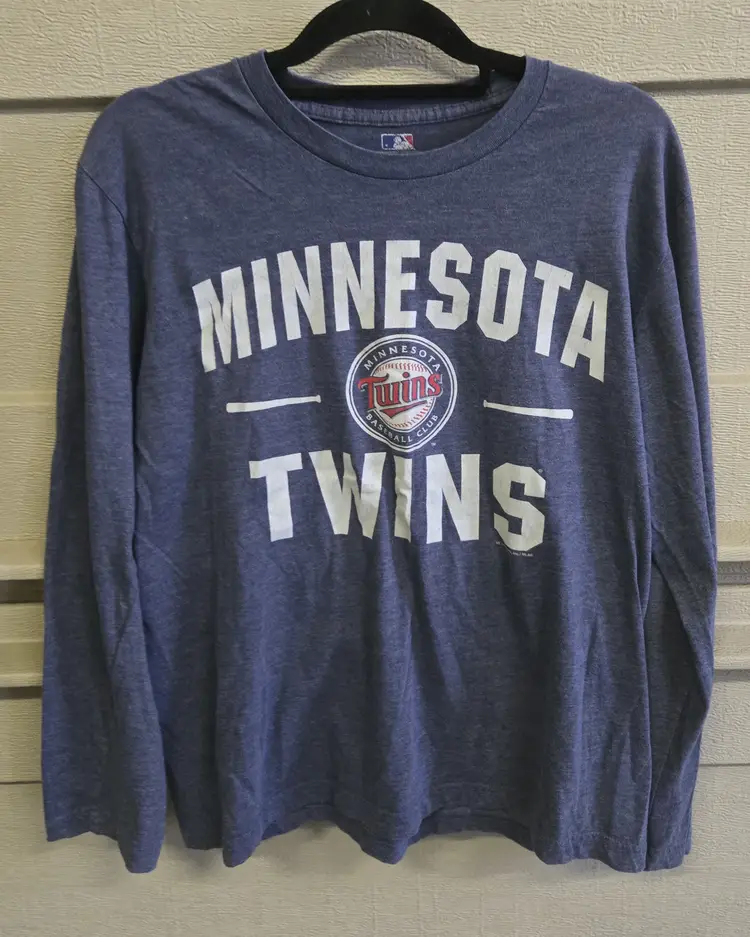 MLB Minnesota Twins Long Sleeve Comfort T-Shirt Size Medium