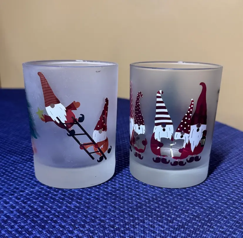 Culver Frosted Christmas Glasses Santa Gnomes 4¼" set of 2