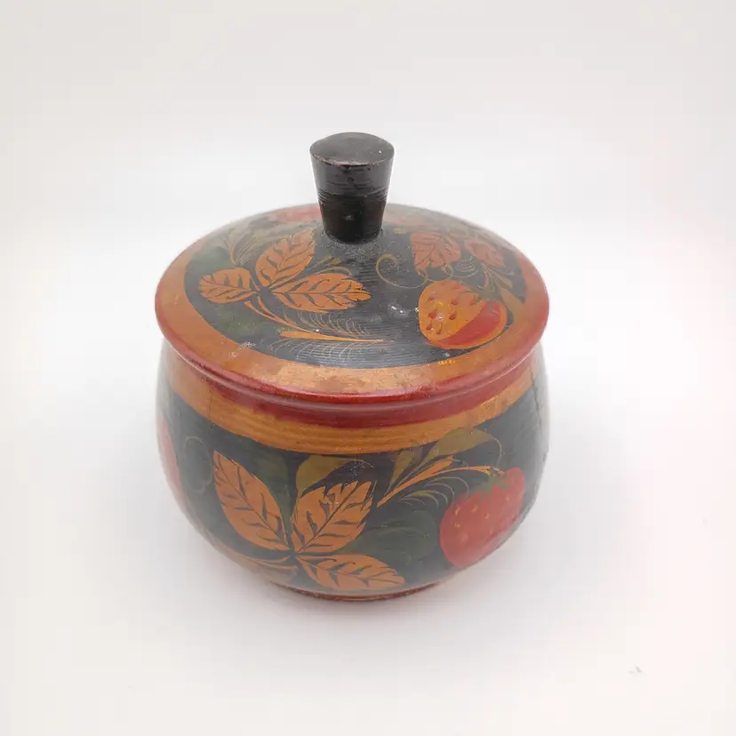 Handpainted tinket box with strawberries