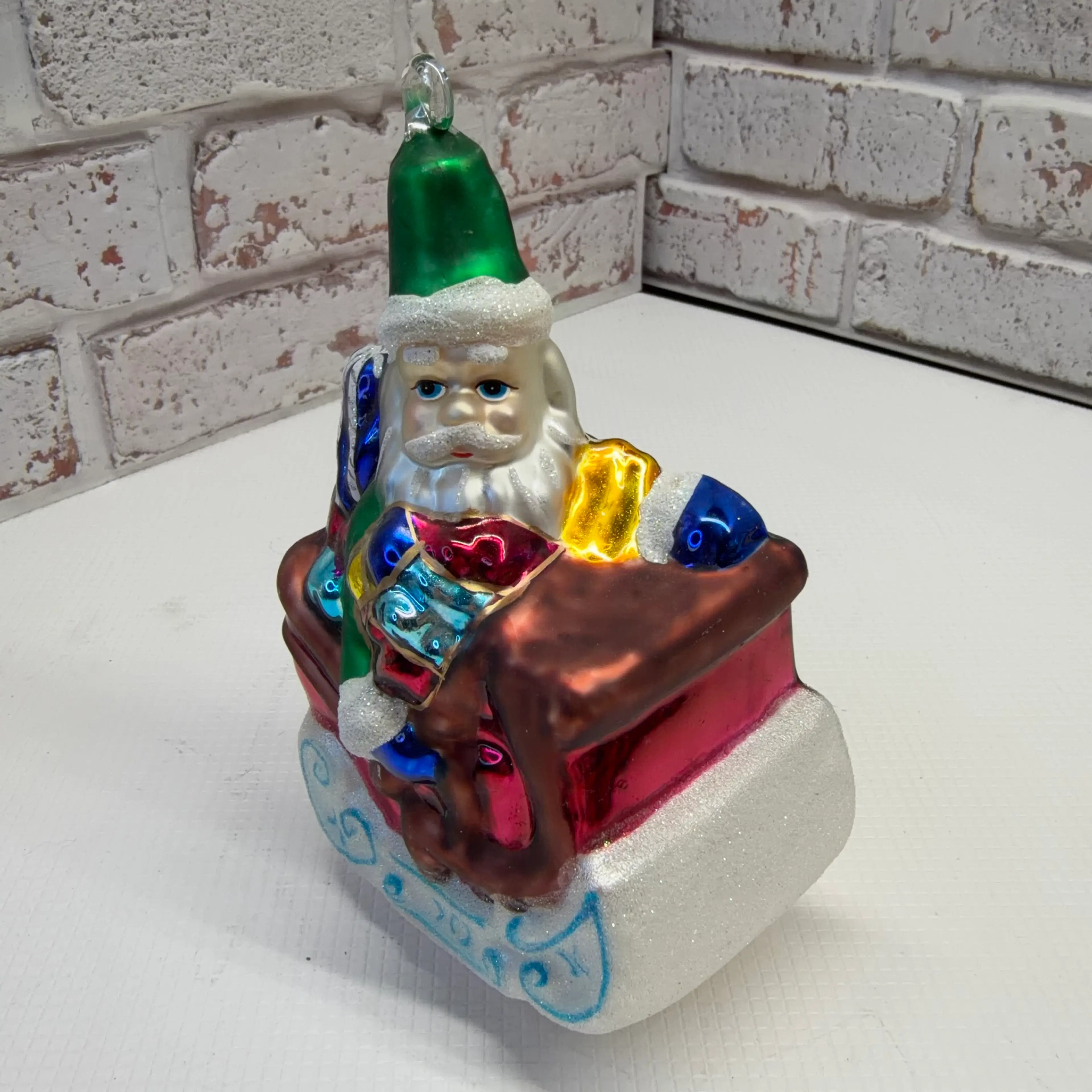 Image 2 of 8