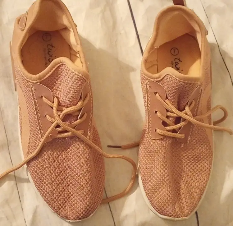 Mixed Shoe Lot Size 7