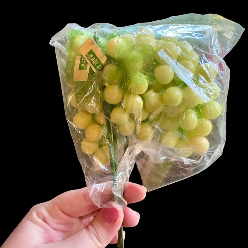 NOS Vintage Plastic Grape Picks For Crafting