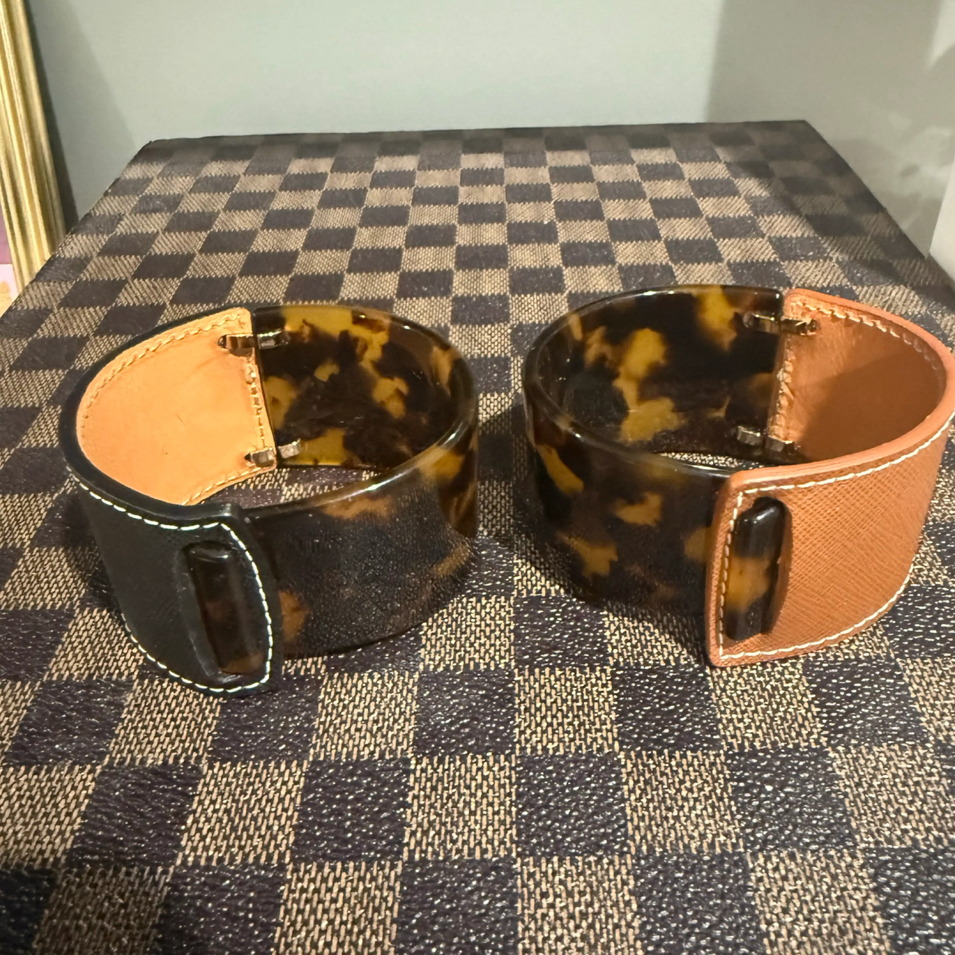 Image 3 of 3
