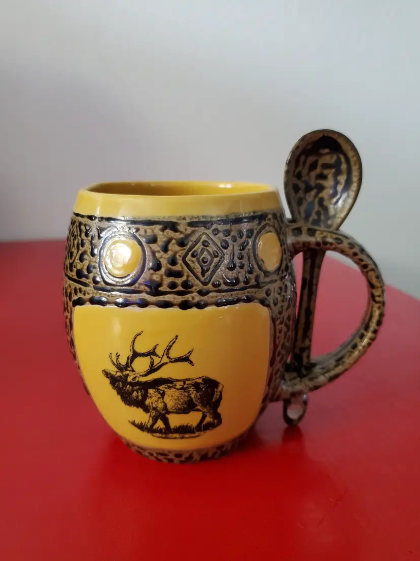 Always Azul Pottery Mug with Spoon: Colorado Moose, Color Yellow and Brown