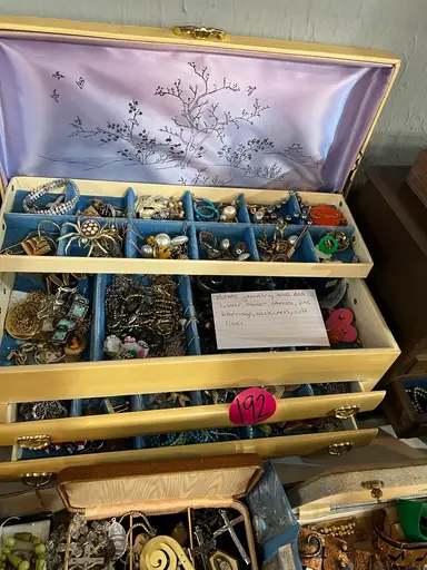 Straight Outta Grandma’s Jewelry Box Pop Up-auction Haul