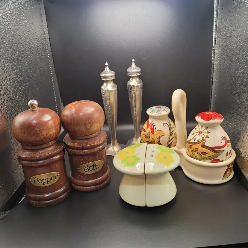 Lot of Salt & Pepper Shakers