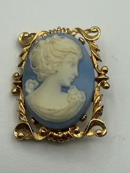Cameo On Blue Base Square Gold Tone Frame Brooch