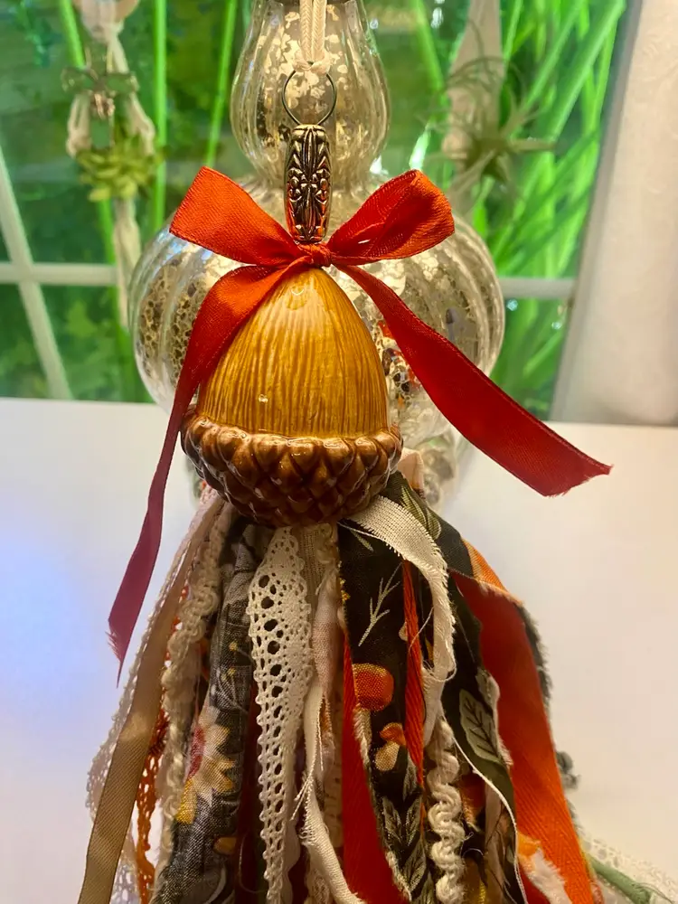 Vintage Fall Acorn Nut Salt Shaker Tassel