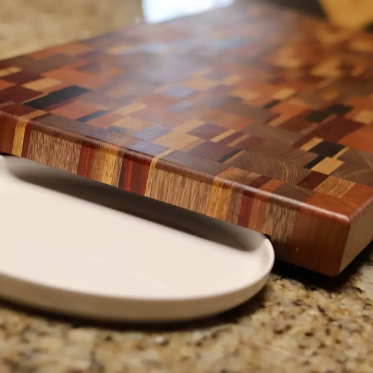 Chaotic end-grain cutting board: 24" x 11.5" x 1.5", integrated Plate-Slide Handles