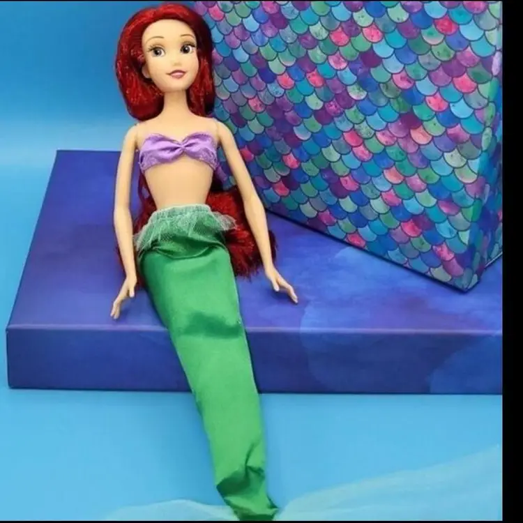 Disney Princes Ariel Set doll Lipsmacker barrette starfish bracelet