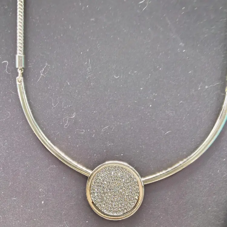 Chico's, Kinsley Collar Necklace, A glittering modern medallion, Gold Toned, Sleek and Stunning,