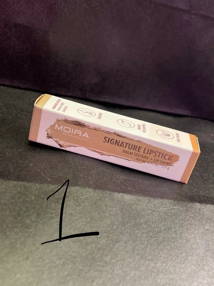 D Swatch 1 Lip Balm Lipstick Moira Nude