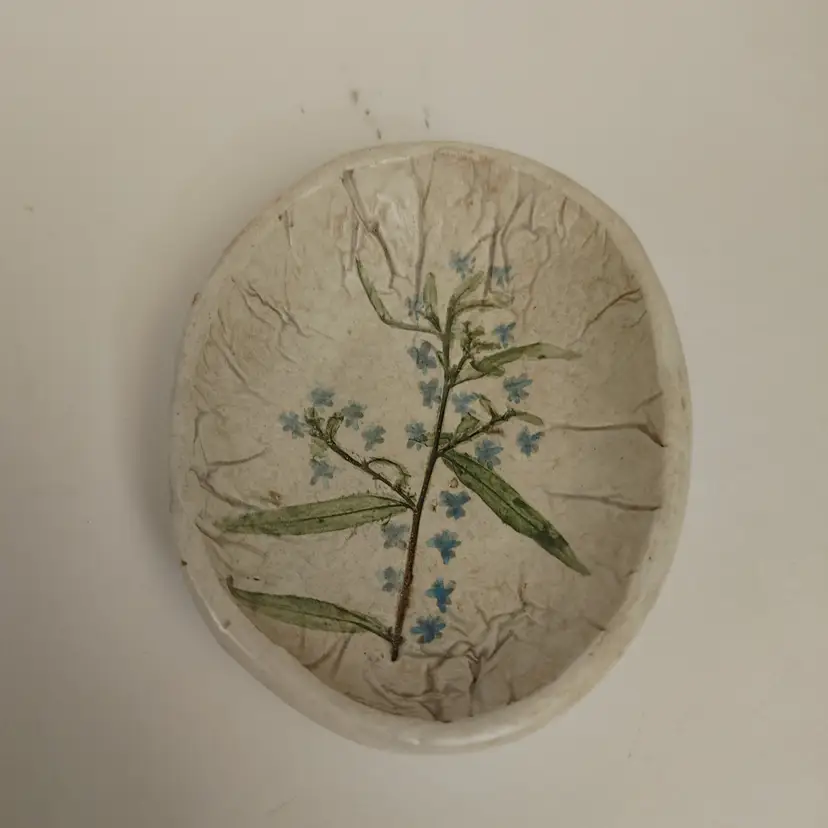 Mill Brook Kiln. Vermont. Frost flower trinket dish. 3.25 x 4. No chips or cracks.
