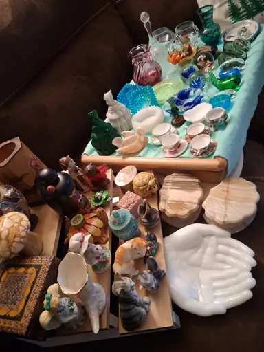 Pop-Up 'Smalls' Show