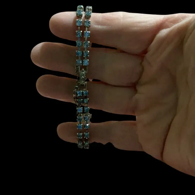 Vintage   Silvertone Prong Set Blue Rhinestone Bracelet .