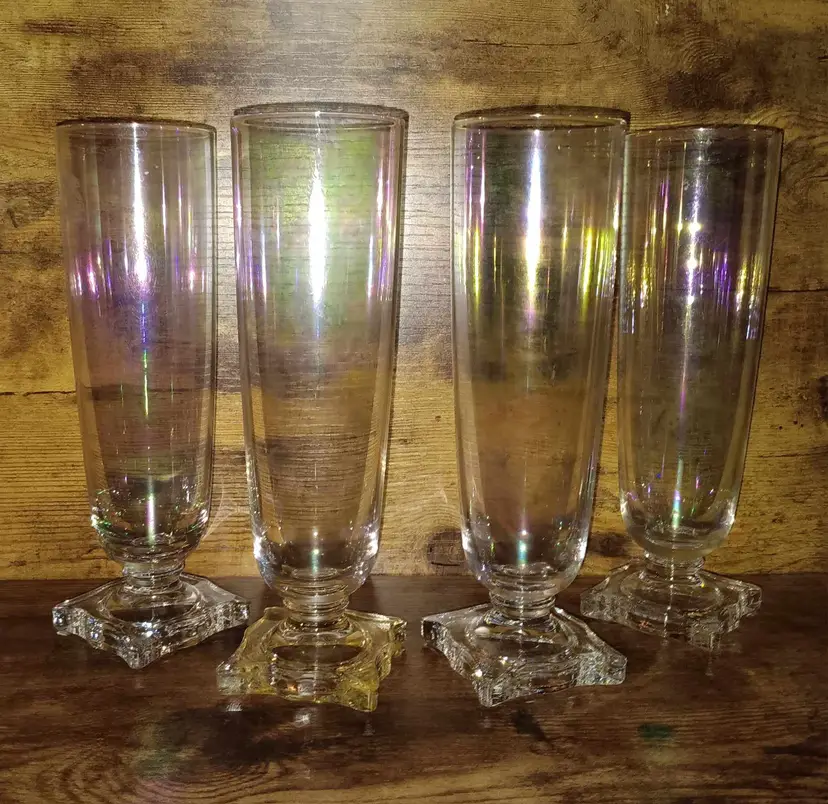 Set of 4 Gorgeous Iridescent Glass Cups
