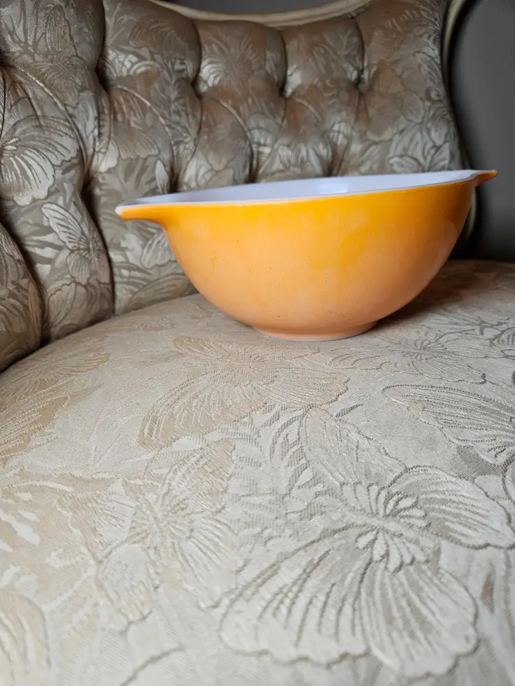 Vintage Orange Pyrex 442 Cinderella Mixing Bowl 1 1/2 Qt