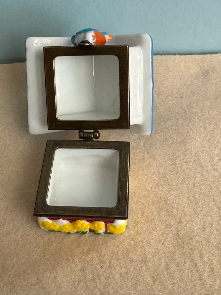 Midwest of Cannon Falls ceramic bluebird birdhouse trinket box