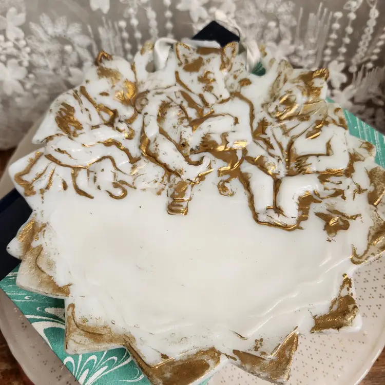 Foxy Milk Glass Plate