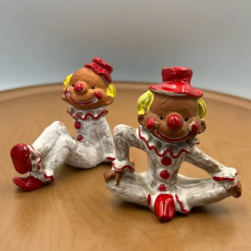 Vintage Napcoware Pair Of Clown Figurines 3.5” x 2.25” x 3.25” Tall - Each