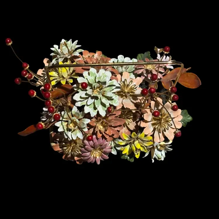 Gloria Vanderbilt Flower Bouquet