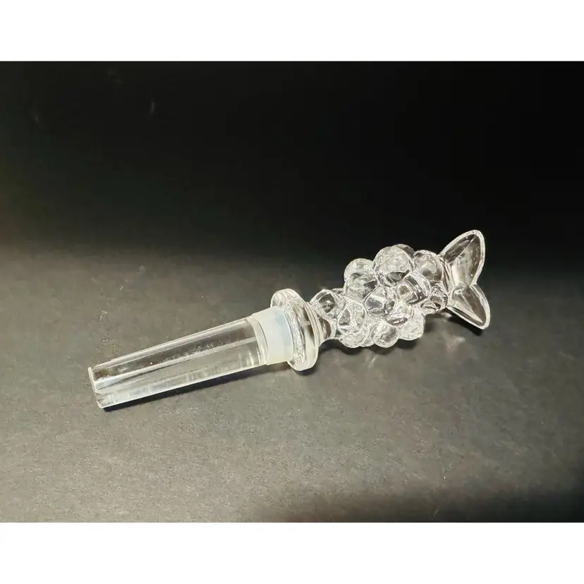Mikassa Grape Cluster Bottle Topper