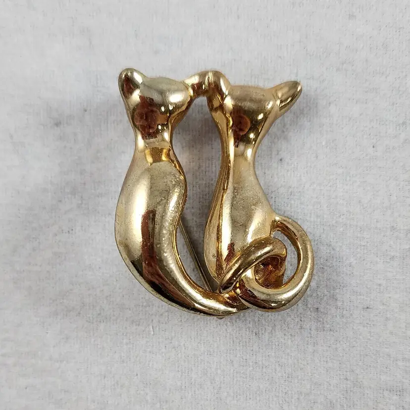 Cat Couple Gold Tone Pin or Broach