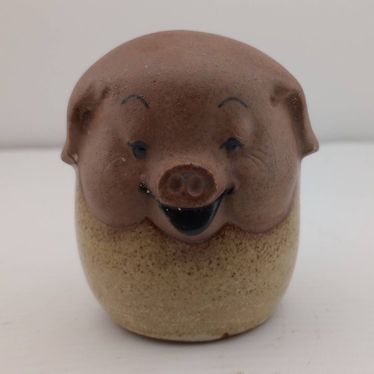 Vintage ceramic pig salt shaker