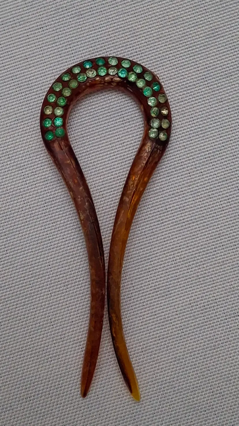 306 đź’š Vintage Celluloid Hair Fork / Hairpin w/ Green Rhinestones