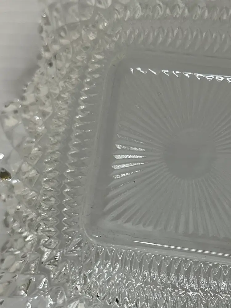 Vintage Indiana Glass Diamond Point Starburst Trinket/Candy Dish