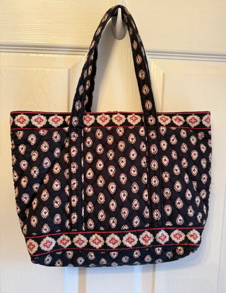Vera Bradley Navy Blue Red Paisley Medium Front
Pocket Shoulder Bag