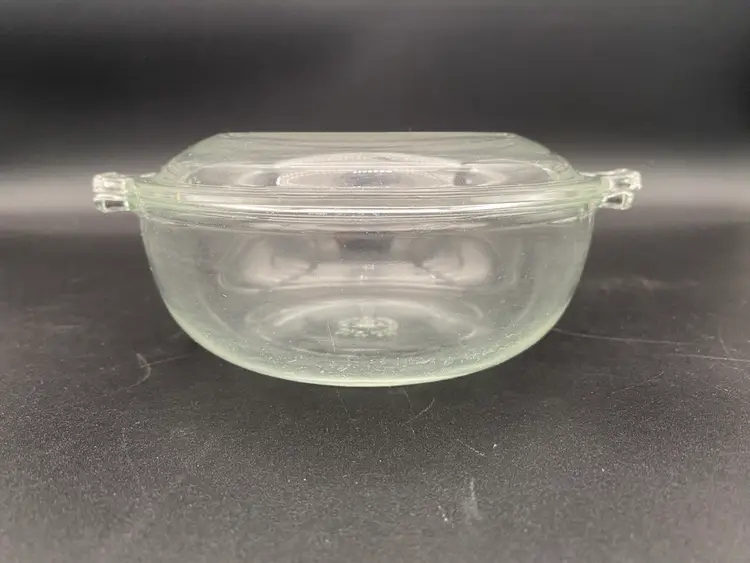 Pyrex Clear Glass 20 oz Round Baking Dish w/ Lid #019