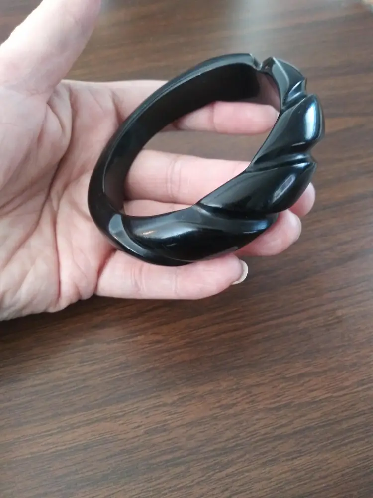 Vintage Black Carved Bakelite Bangle Bracelet 2.5 opening