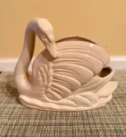 Beautiful MCM Cream Swan Planter