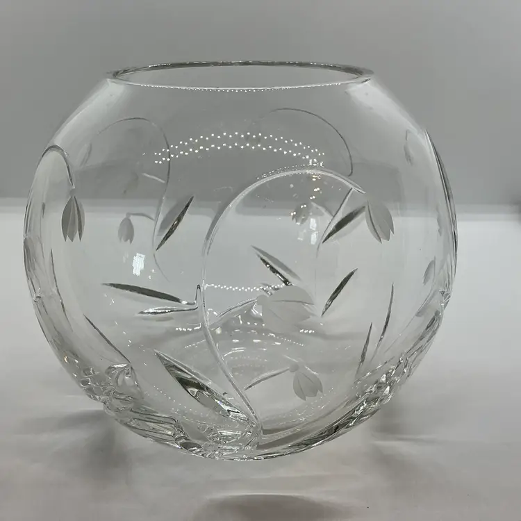 Tiffany & Co. Josef Riedel Snowdrop Etched Clear Crystal Flower Rose Bowl Vase