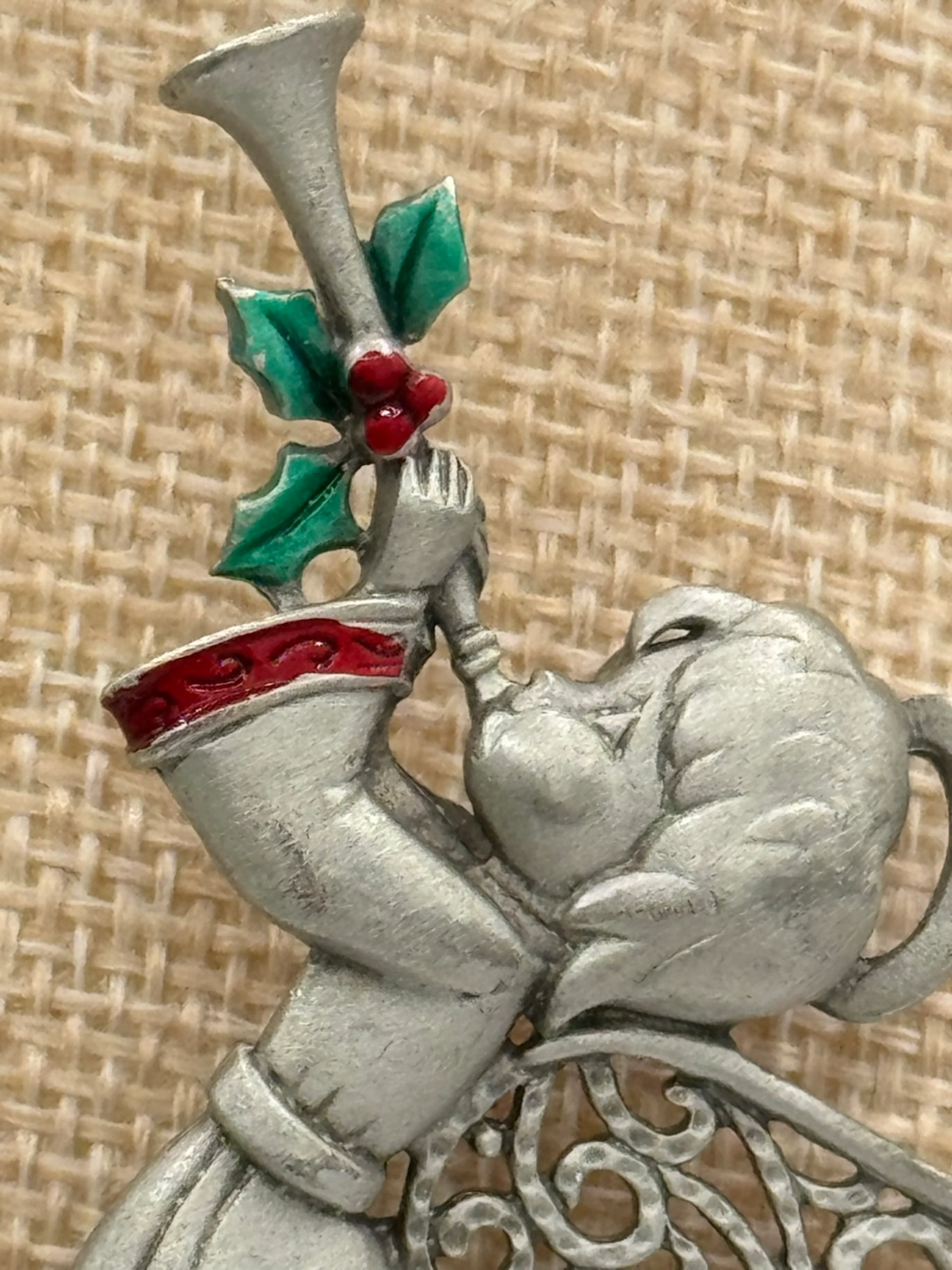 Image 2 of 6
