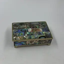 Vintage Mexico Alpaca Silver Abalone Trinket/Pill Box With A Hinge Closure And Wood Interior