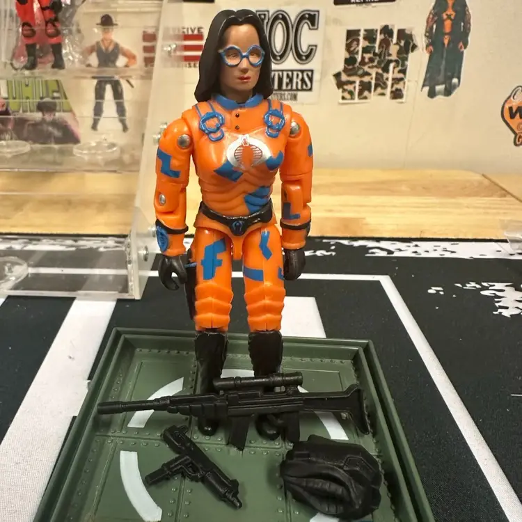 #01 LJT Alley Baroness