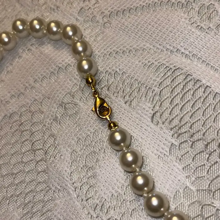 W Lind Fine Costume Pearl Necklace 14K Electroplated Clasp 16”