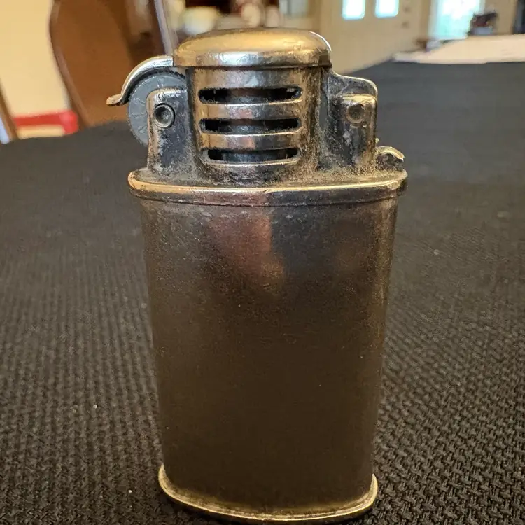 Vintage Joe Camel Metal Lighter Collectible Zippo Promotional Points