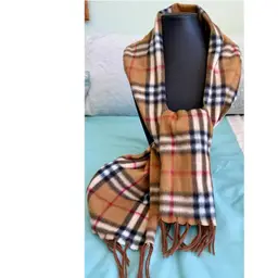 22/ Burberry Look Alike Scarf