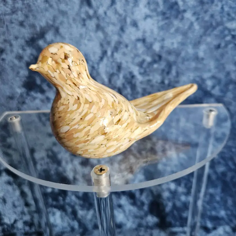 Vintage 1978 Maude & Bob St Clair Art Glass Bird Paperweight Figurine Amber Gold