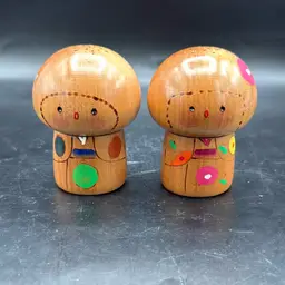 Kokeshi Sosaku Couple Signed