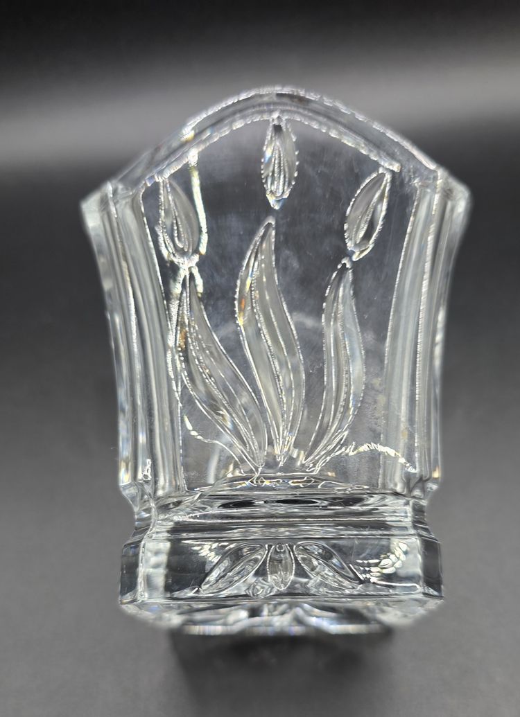 Vintage Cut Glass Vase – Flared Scalloped Rim & Starburst Base – Mid-Century Elegance