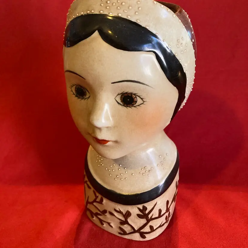 16. VTG Scandinavian Ceramic Vase