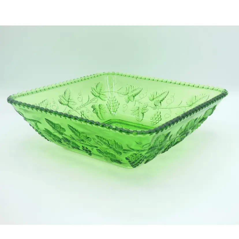 EAPG U.S. Glass Co. Emerald Green No. 15059 CALIFORNIA aka: Beaded Grape Large Square Bowl