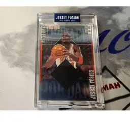 Michael Jordan Jersey Fusion Relic /100