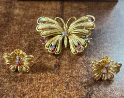 Vintage 1950’s Estate Rare Lisner Butterfly Demi Parure Set