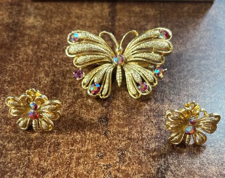 Vintage 1950’s Estate Rare Lisner Butterfly Demi Parure Set
