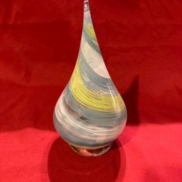 05. VTG Art Glass Teardrop Ring Holder
